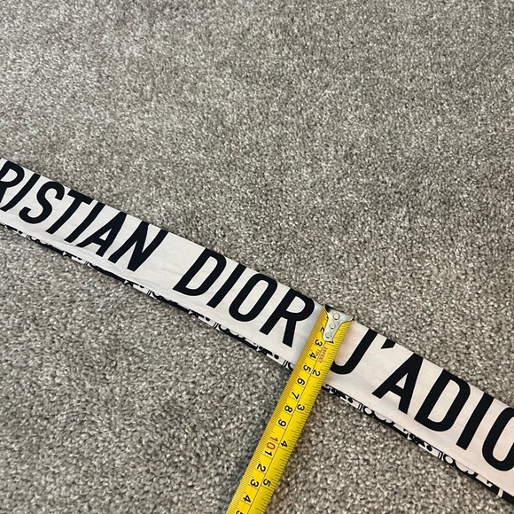 One more in stock! Designer Inspired Twilly Scarf Headband Purse Scarf - Picture 7 of 10